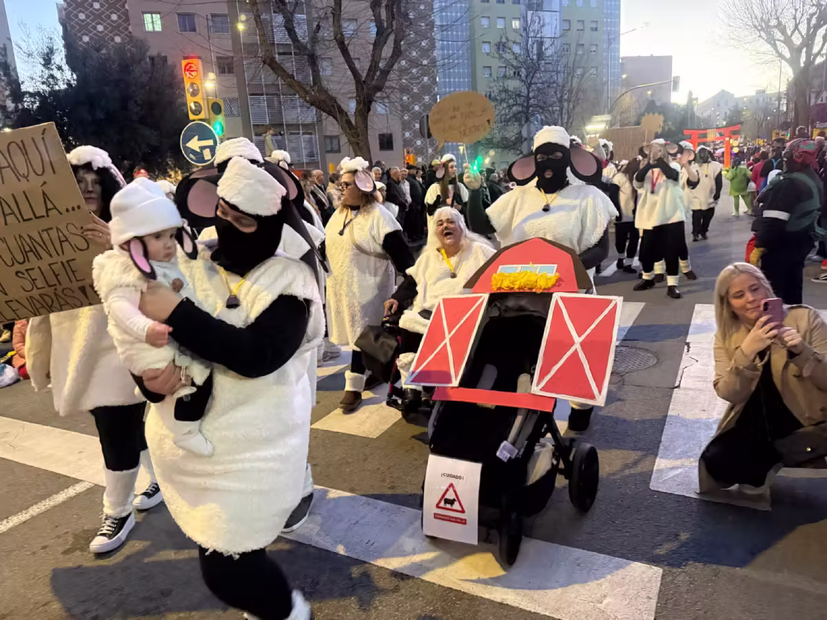 La rúa de carnavales en Mataró, 2026